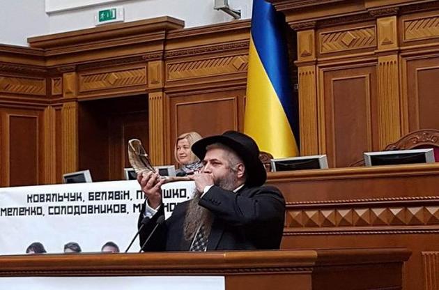 Главный раввин Украины обратился в ЦИК с просьбой продлить часы голосования в день выборов