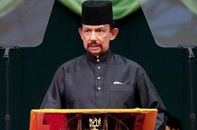 Бруней объявил мораторий на смертную казнь за однополый секс
