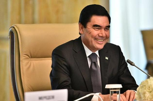 Президент Туркменистана зачитал рэп про коня