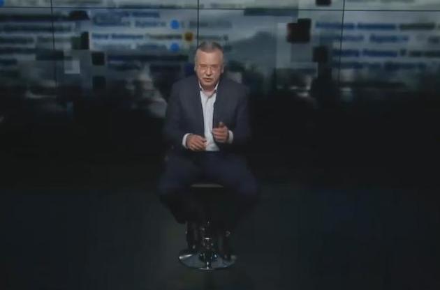 Гриценко вказує на незаконне підвищення у званні керівника особистої охорони Порошенка