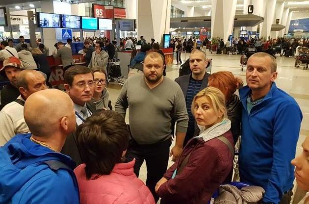 Українці застрягли в аеропорту Делі через закриття повітряного простору