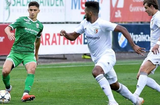 "Карпати" знищили "Ворсклу"