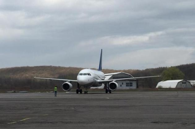Аэропорт Ужгород принял первый авиарейс после трехлетнего перерыва