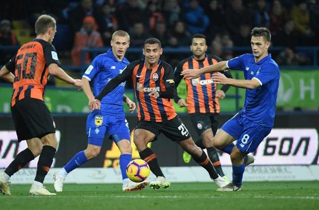 Чвертьфінальна стадія складається з одного матчу