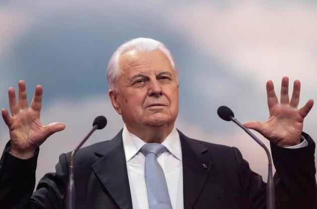 Кравчук радить Зеленському повністю очистити стару владу