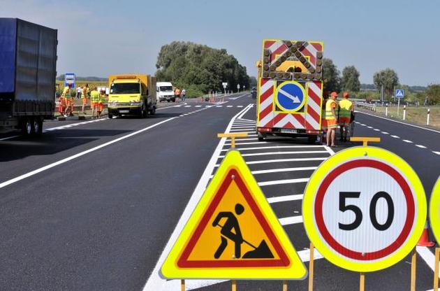 Рух обмежать в місцях виконання робіт