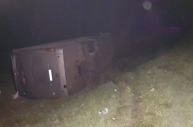 На момент аварії в автобусі знаходилося 54 пасажира