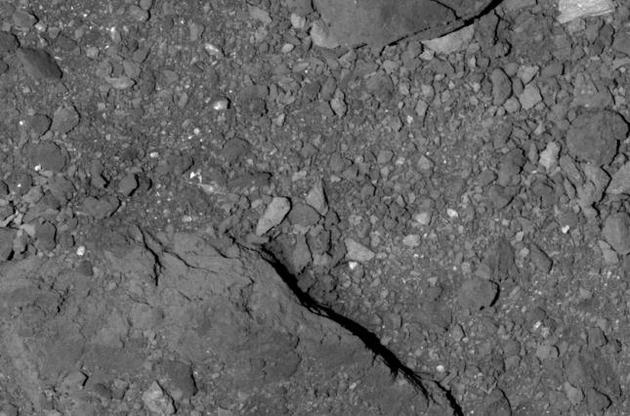Апарат NASA зробив нові знімки поверхні астероїда Бенну