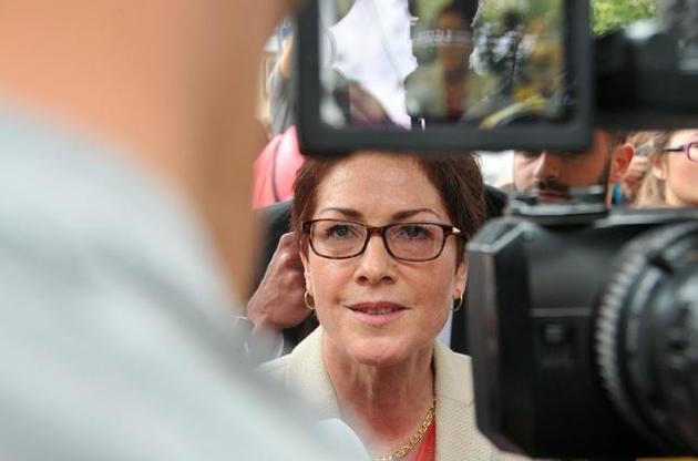 В 2016 году Мари Йованович сменили Джеффри Пайетта на посту посла США в Украине