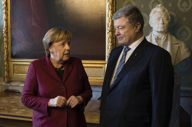 Меркель на следующей недели примет Порошенко в Берлине
