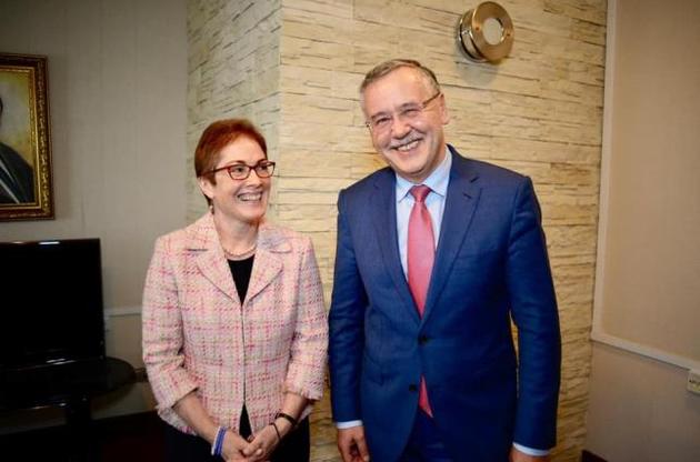 Гриценко зустрівся з послом США