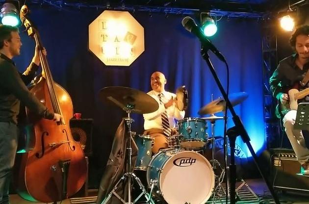 Тріо Алі Джексона