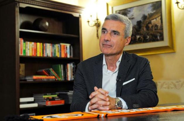 Каштру підписав контракт на два роки