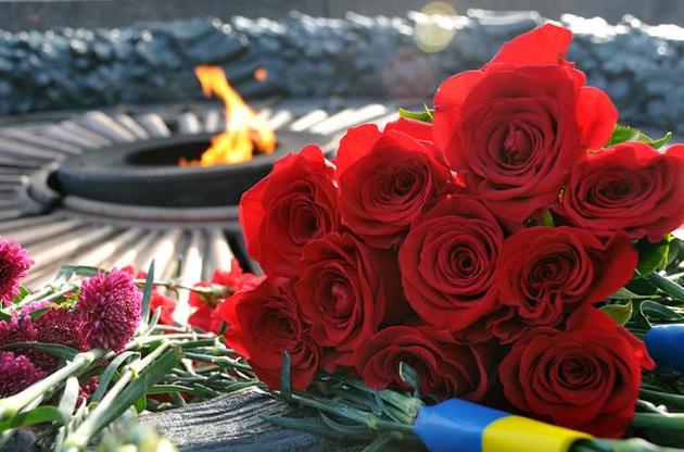 За різними оцінками, в Україні загинуло від 8 до 10 млн