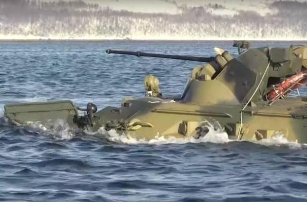 В России на Балтике во время учений утопили БТР с военнослужащим