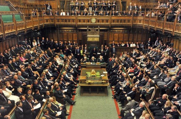 Британський парламент схвалив перенесення дати Brexit