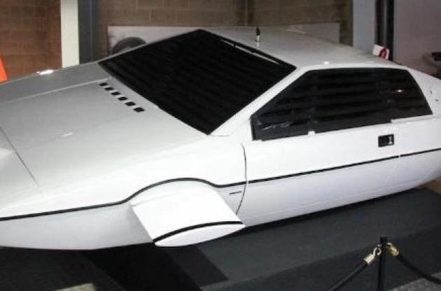 Илон Маск рассказал о создании автомобиля-субмарины из фильмов о Бонде
