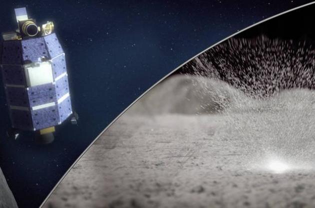 Падения метеоритов выбивают из Луны воду – ученые