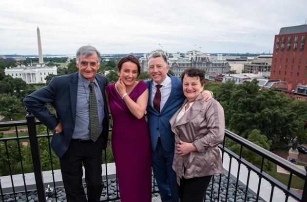 Курт і Ія з батьками