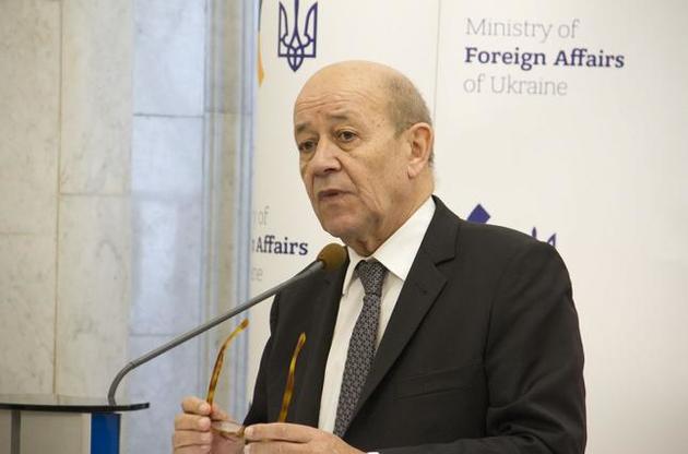 Ле Дріан і Маас пообіцяли допомогу Парижа і Берліна у поверненні українських моряків і досягненні миру на сході України