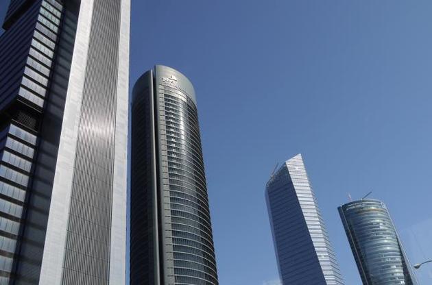 В Мадриде из-за угрозы взрыва эвакуируют 235-метровый небоскреб