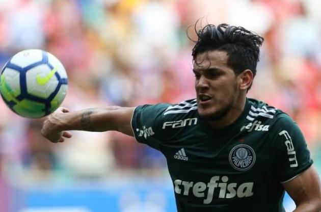 Гомес не смог закрепиться в "Милане"