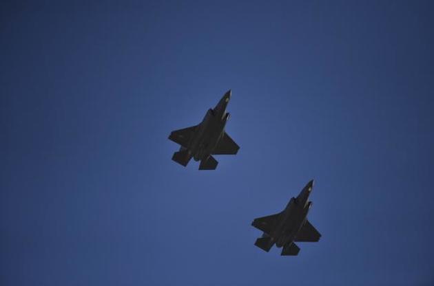 США розгорнули на Близькому Сході новітні винищувачі F-35A