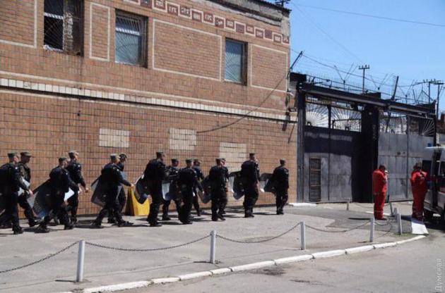 Аброськин отметил, что захватить колонию заключенным помешали правоохранители