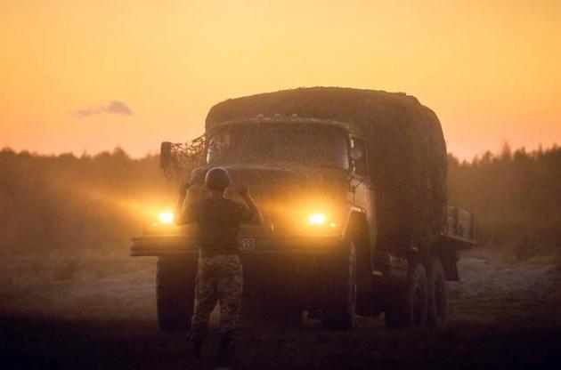 Захват грузовика с военными в Донбассе: Полторак озвучил первые подробности