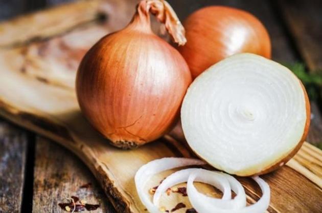 Супрун рассказала о вреде репчатого лука