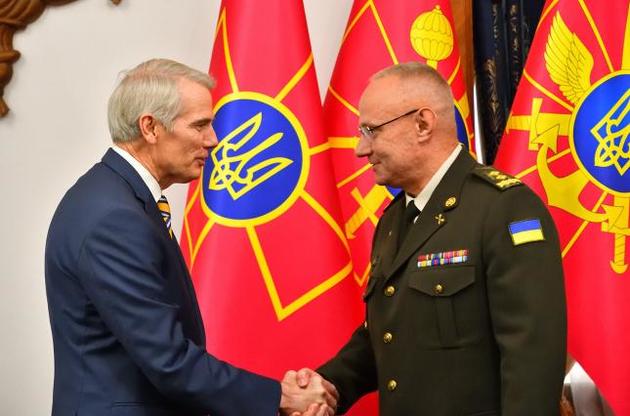 Хомчак зустрівся у Києві з сенатором Портманом