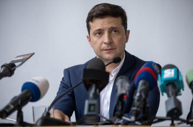 Зеленский пообещал пересмотреть законы по штрафам за "евробляхи"
