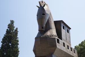 Три в одном