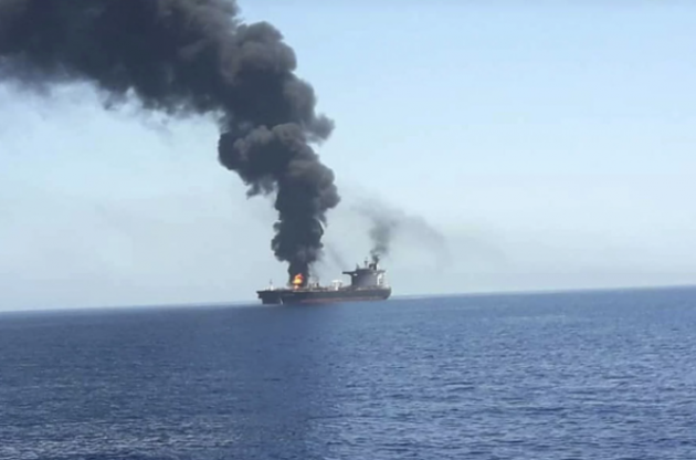 На одном из атакованных танкеров в Оманском заливе нашли не сработавшую мину – СМИ
