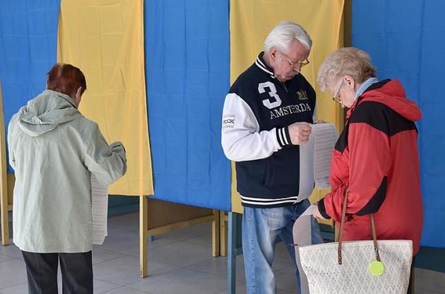 На Луганщині дільниці отримали менше бюлетенів, ніж зареєстровано виборців