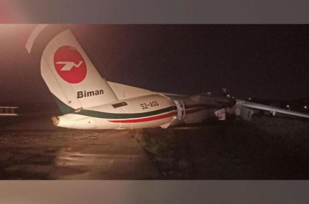 Самолет из Бангладеш потерпел крушение в аэропорту Мьянмы