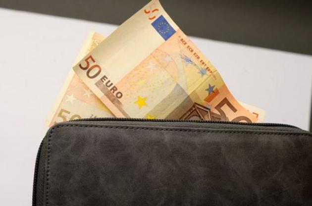 На початку тижня євро опустився нижче 30 грн/євро
