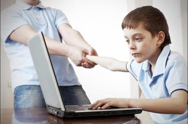 Дослідження показало, скільки дітей в Україні "живуть соцмережами"