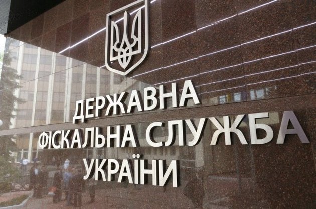 ДФС поділяють на два органи митну і податкову служби