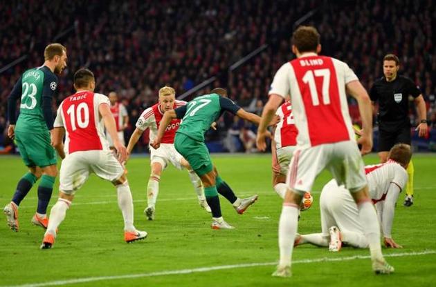 Моура відзначився хет-триком