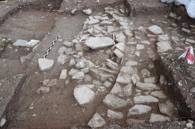 Археологи знайшли на Кіпрі неолітичні кам'яні споруди