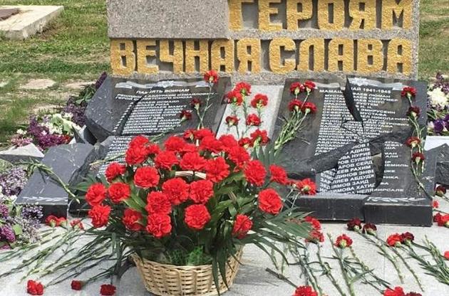 В аннексированном Крыму разбили памятник погибшим на Второй мировой войне крымским татарам
