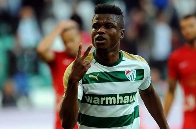 Агу грав на правах оренди в різних клубах