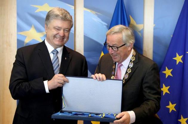 Порошенко поблагодарил Юнкера за вклад в евроинтеграцию Украины