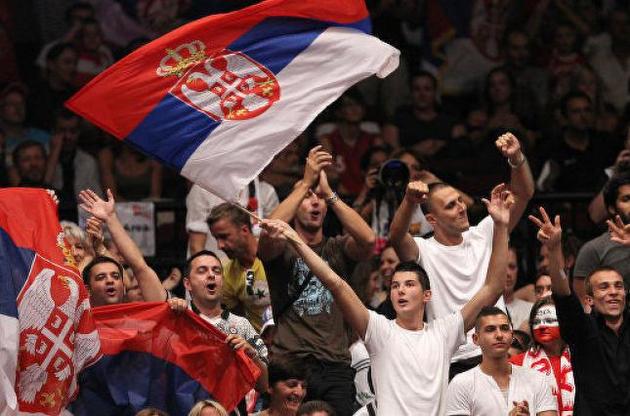 Белградские футбольные хулиганы готовятся ехать на матч Украина – Сербия – СМИ