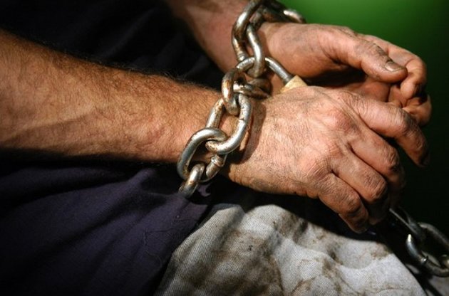 Держдеп: Торгівля людьми — гаряча проблема для України
