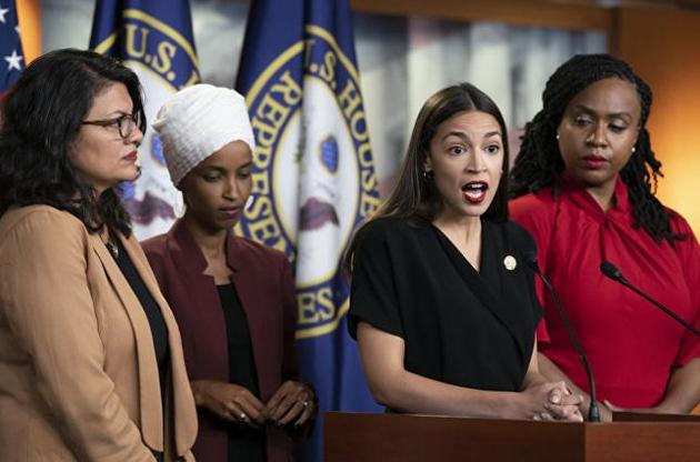 Трамп часто критикує конгресвумен через їх корені