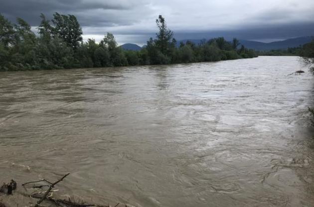 Из-за сильных наводнений в Сербии объявили чрезвычайное положение