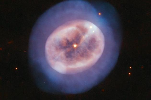 "Хаббл" получил снимок умирающей звезды из созвездия Ориона