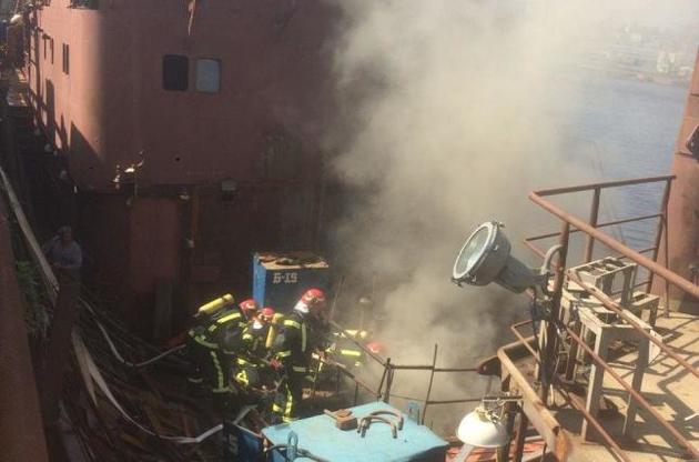 Пожежа сталася у трюмі у пришвартованому кораблі